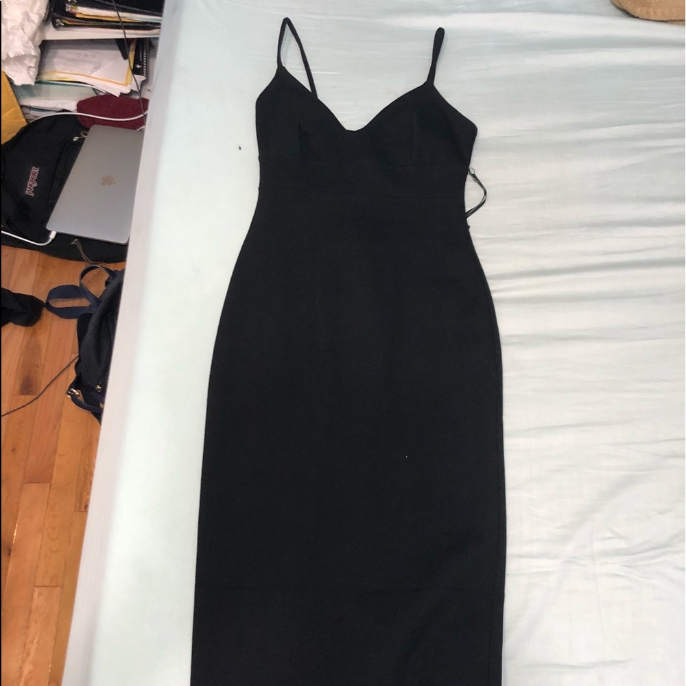 Black BodyCon Mid-Dress
